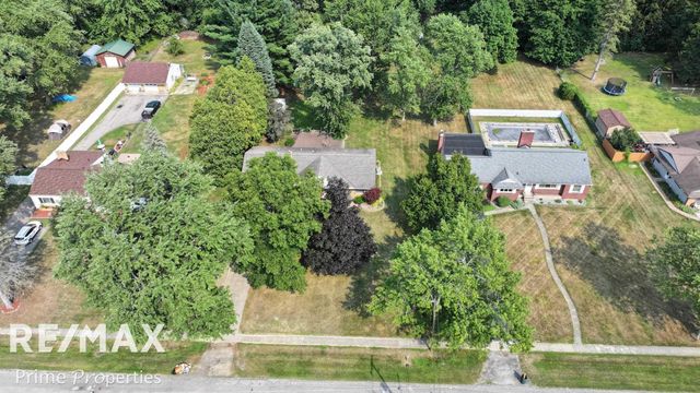 11394 Sunset Drive, Vienna Twp, MI 48420