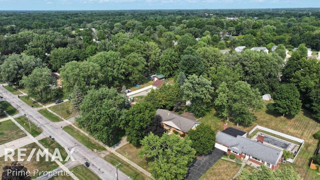 11394 Sunset Drive, Vienna Twp, MI 48420
