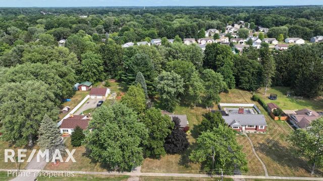 11394 Sunset Drive, Vienna Twp, MI 48420
