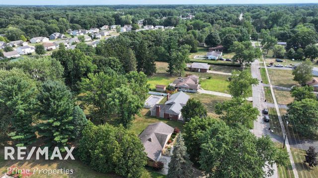 11394 Sunset Drive, Vienna Twp, MI 48420