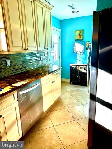 108 N SUFFOLK AVE, Ventnor City, NJ 08406