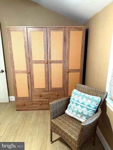 108 N SUFFOLK AVE, Ventnor City, NJ 08406