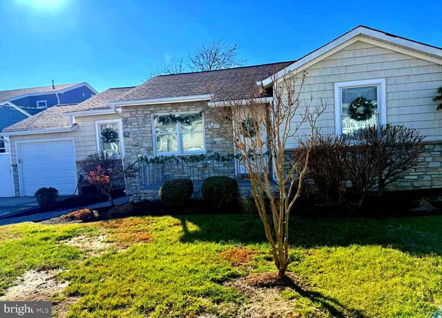 108 N SUFFOLK AVE, Ventnor City, NJ 08406