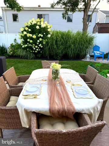 108 N SUFFOLK AVE, Ventnor City, NJ 08406