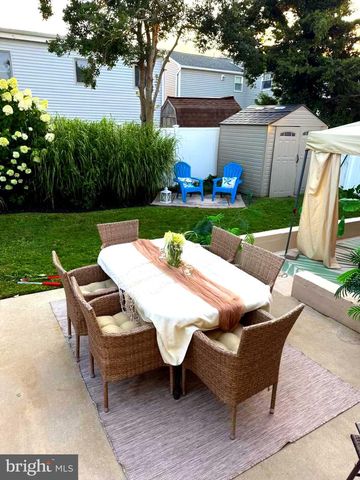 108 N SUFFOLK AVE, Ventnor City, NJ 08406