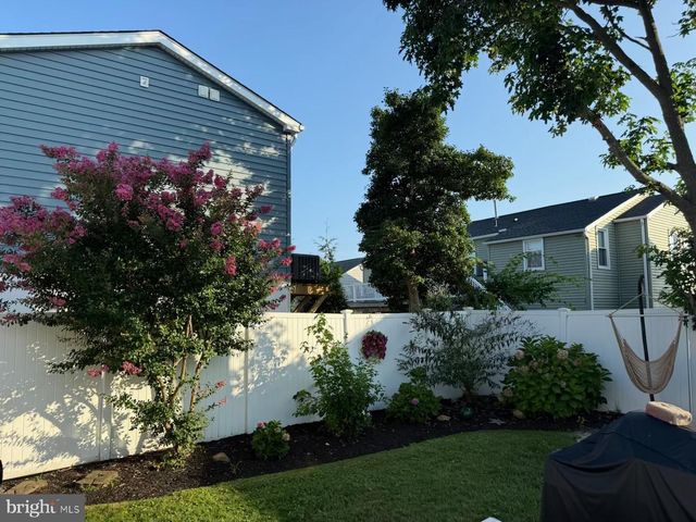 108 N SUFFOLK AVE, Ventnor City, NJ 08406