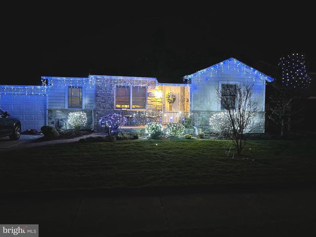 108 N SUFFOLK AVE, Ventnor City, NJ 08406