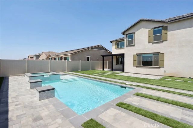 687 Ballesteros St, Perris, CA 92571