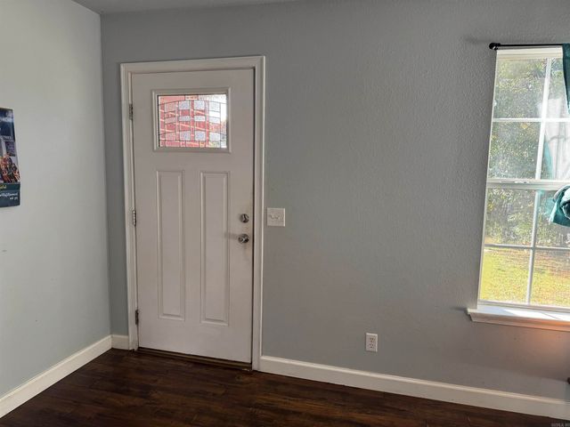 2097 N Highway 21, Clarksville, AR 72830