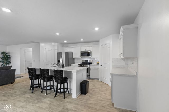 928 Borealis Drive, Franklin, IN 46131