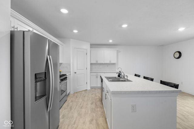 928 Borealis Drive, Franklin, IN 46131