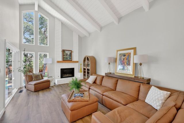 2827 Stephens Ln, El Dorado Hills, CA 95762