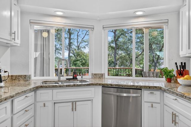 2827 Stephens Ln, El Dorado Hills, CA 95762