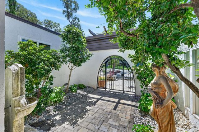 2827 Stephens Ln, El Dorado Hills, CA 95762