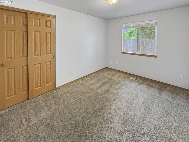 5209 Ne 25TH Pl, Vancouver, WA 98663