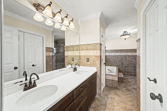 6113 Bradford Hills Dr, Nashville, TN 37211