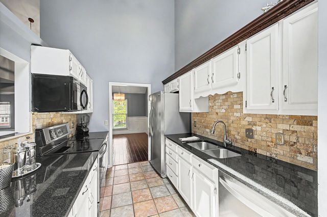 6113 Bradford Hills Dr, Nashville, TN 37211