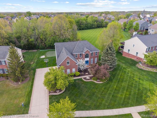 23498 Prescott Lane W, South Lyon, MI 48178