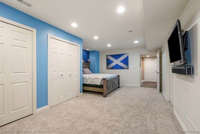 23498 Prescott Lane W, South Lyon, MI 48178