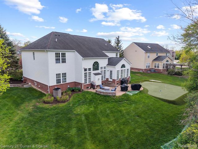 23498 Prescott Lane W, South Lyon, MI 48178