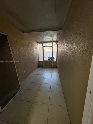 7664 NW 182nd Ter 105, Hialeah, FL 33015