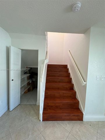 7664 NW 182nd Ter 105, Hialeah, FL 33015