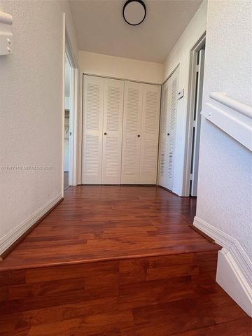 7664 NW 182nd Ter 105, Hialeah, FL 33015