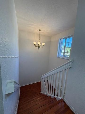 7664 NW 182nd Ter 105, Hialeah, FL 33015