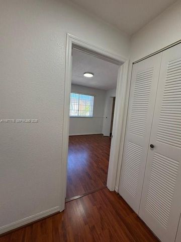 7664 NW 182nd Ter 105, Hialeah, FL 33015