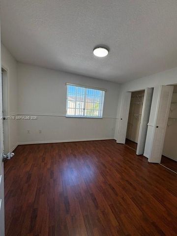 7664 NW 182nd Ter 105, Hialeah, FL 33015