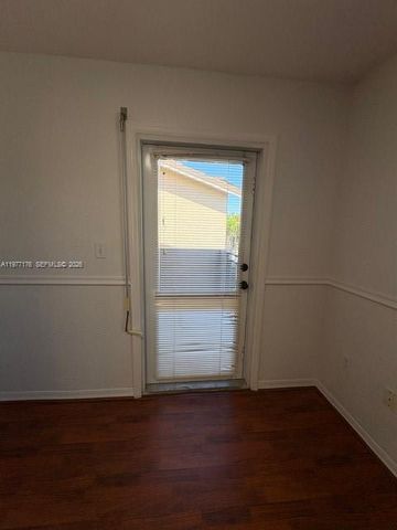 7664 NW 182nd Ter 105, Hialeah, FL 33015