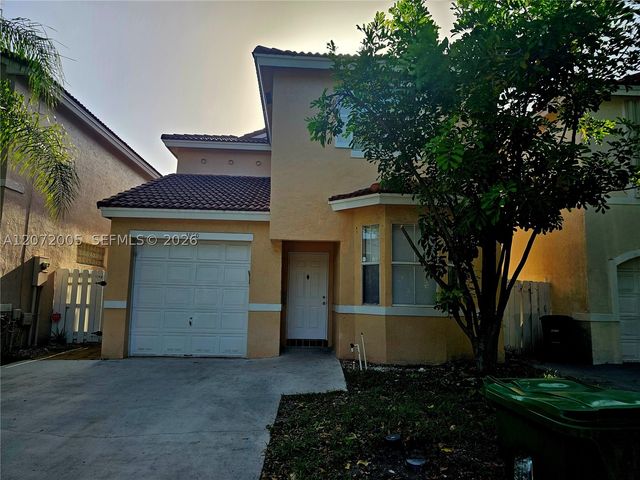 3860 Tree Tops Rd, Cooper City, FL 33026