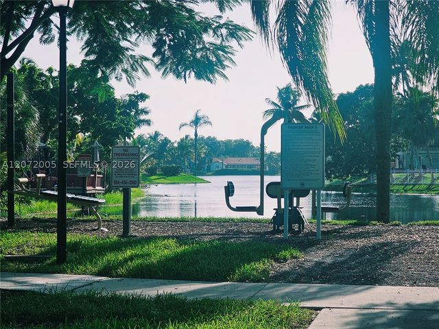 3860 Tree Tops Rd, Cooper City, FL 33026