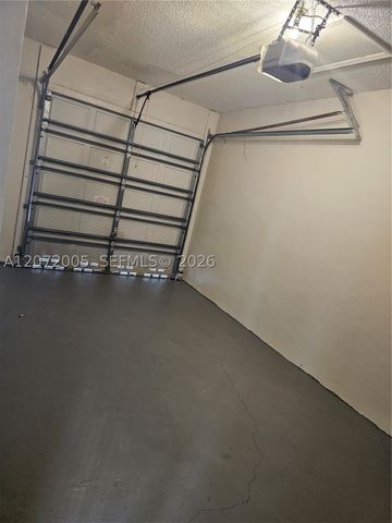3860 Tree Tops Rd, Cooper City, FL 33026