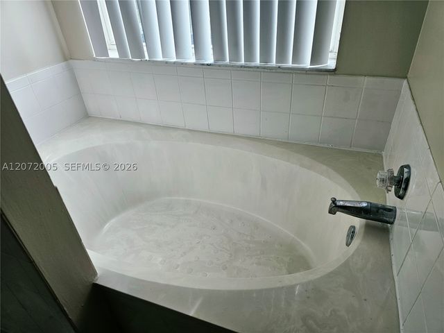 3860 Tree Tops Rd, Cooper City, FL 33026