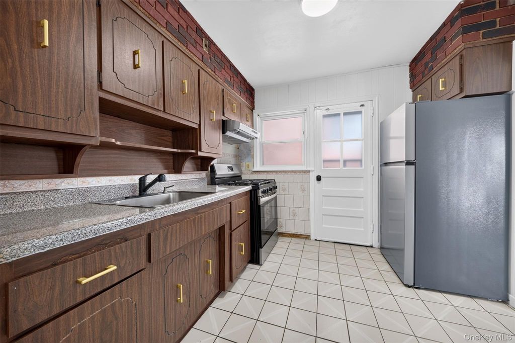 89-68 Springfield Boulevard, Queens Village, NY 11427 — photo 5