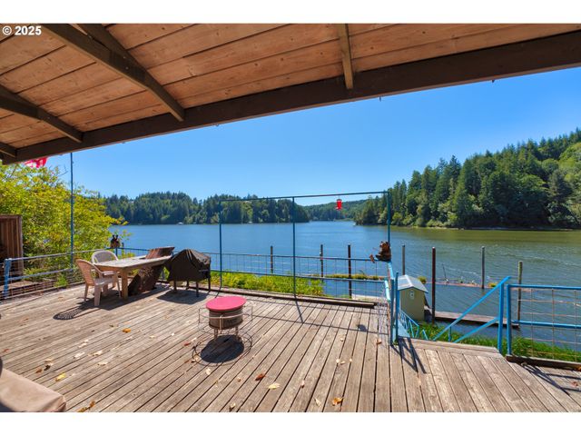1417 N TENMILE, Lakeside, OR 97449