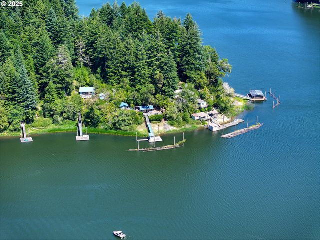 1417 N TENMILE, Lakeside, OR 97449