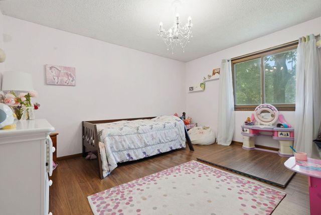 10982 Robinson Drive NW, Coon Rapids, MN 55433