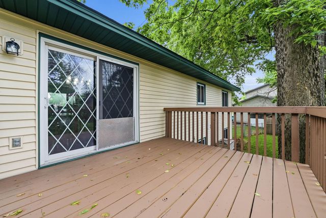 10982 Robinson Drive NW, Coon Rapids, MN 55433
