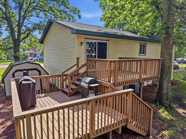 10982 Robinson Drive NW, Coon Rapids, MN 55433