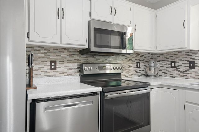 10982 Robinson Drive NW, Coon Rapids, MN 55433