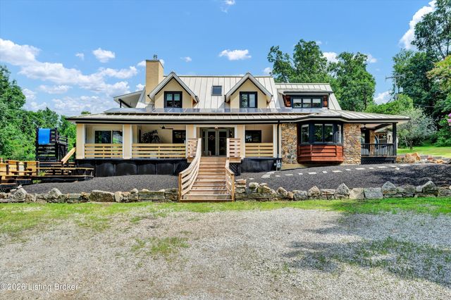 800 Candlelight Ln, Louisville, KY 40214