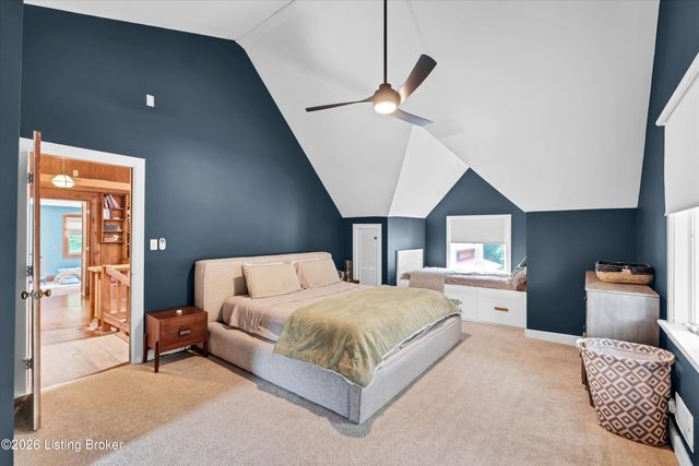 800 Candlelight Ln, Louisville, KY 40214