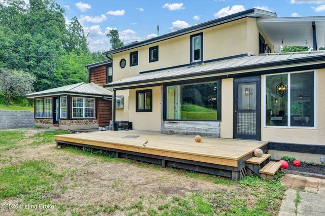 800 Candlelight Ln, Louisville, KY 40214