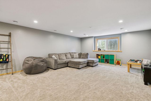 120 Longspur Court, Hastings, MN 55033