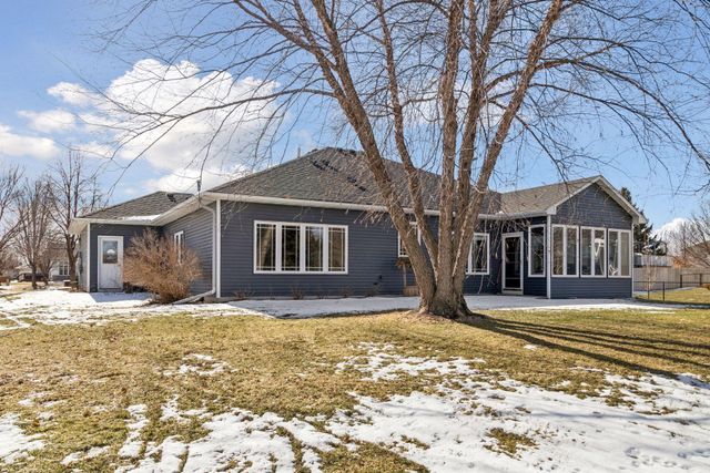 120 Longspur Court, Hastings, MN 55033
