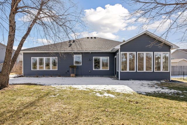 120 Longspur Court, Hastings, MN 55033