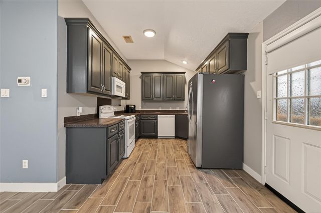 5637 Lotus Street, Houston, TX 77085