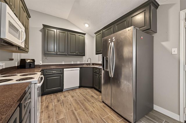 5637 Lotus Street, Houston, TX 77085